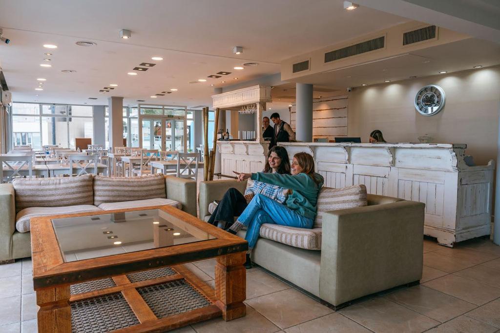 Hotel Rayentray Restingas De Mar